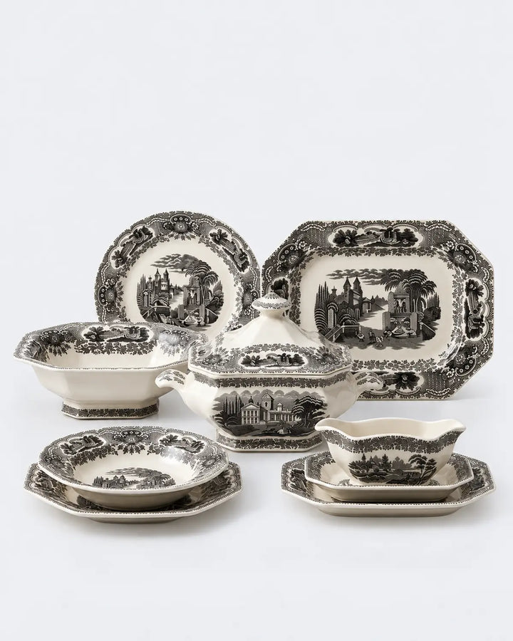 Negro Vistas Dinner Service